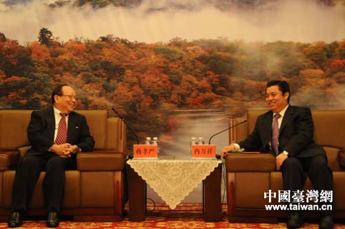 冉萬(wàn)祥會(huì)見(jiàn)蔣孝嚴(yán)一行