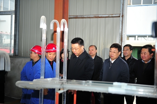 秦軍了解楚凱冶金試劑硫酸項目生產情況 秦軍了解楚凱冶金試劑硫酸項目生產情況