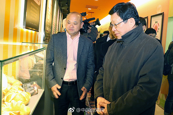 陳德銘走訪西安臺企“御品軒” 帶來春節的暖心問候 陳德銘走訪西安臺企“御品軒” 帶來春節的暖心問候