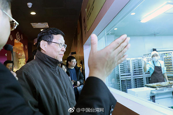 陳德銘走訪西安臺企“御品軒” 帶來春節的暖心問候 陳德銘走訪西安臺企“御品軒” 帶來春節的暖心問候