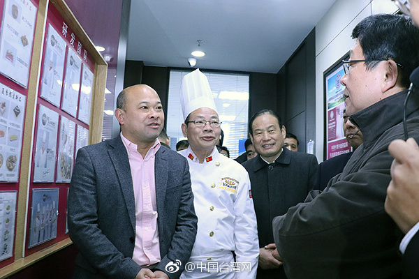 陳德銘走訪西安臺企“御品軒” 帶來春節的暖心問候 陳德銘走訪西安臺企“御品軒” 帶來春節的暖心問候