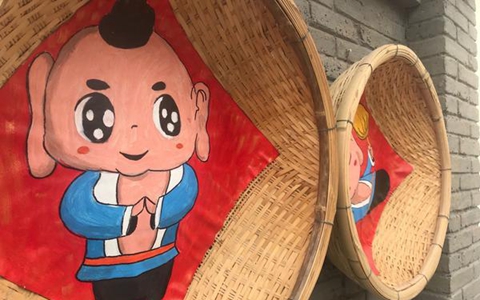 修武縣韓莊村吸引兩岸記者關(guān)注 網(wǎng)紅“小七”成為主角