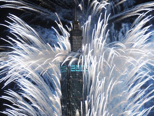 臺北101跨年煙火規(guī)劃將破200秒(圖)
