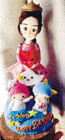 ־յŮ񵰸⣬ȻǴĿеŮ΢DƬ