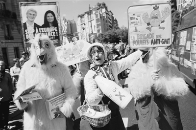 歐美自貿(mào)談判遭遇民意阻力 歐美自貿(mào)談判遭遇民意阻力