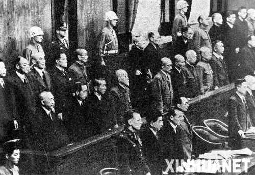 麻生'八一五'不參拜 日本右翼勢(shì)力很不滿(mǎn)