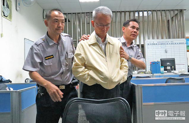 魏應(yīng)充被聲壓上銬 魏應(yīng)充被聲壓上銬