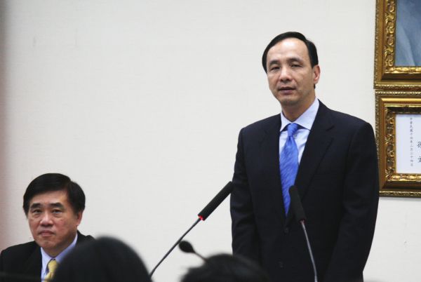 國(guó)民黨通過(guò)2016初選機(jī)制 黨員投票與民調(diào)比例為3:7 國(guó)民黨通過(guò)2016初選機(jī)制 黨員投票與民調(diào)比例為3:7