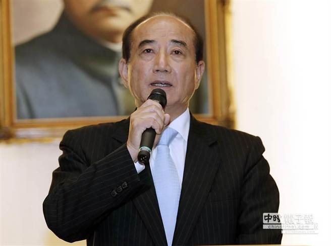 “立法院長”王金平15日突然舉行記者會(huì)發(fā)表聲明。(中時(shí)電子報(bào)圖 姚志平) “立法院長”王金平15日突然舉行記者會(huì)發(fā)表聲明。(中時(shí)電子報(bào)圖 姚志平)