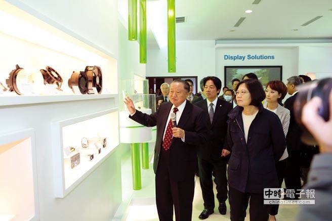 臺灣電價10年不漲? 臺積電創辦人:不要為難蔡英文 臺灣電價10年不漲? 臺積電創辦人:不要為難蔡英文