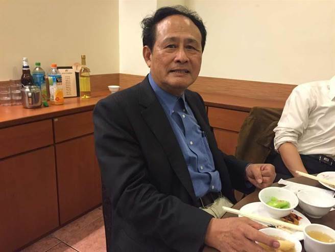 臺媒爆曹啟鴻遭撤換原因:與3名女下屬同住官邸惹議 臺媒爆曹啟鴻遭撤換原因:與3名女下屬同住官邸惹議