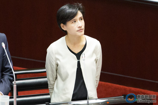 民進黨靠轉(zhuǎn)移焦點遮政績不佳 黃昭順:終會原形畢露 民進黨靠轉(zhuǎn)移焦點遮政績不佳 黃昭順:終會原形畢露