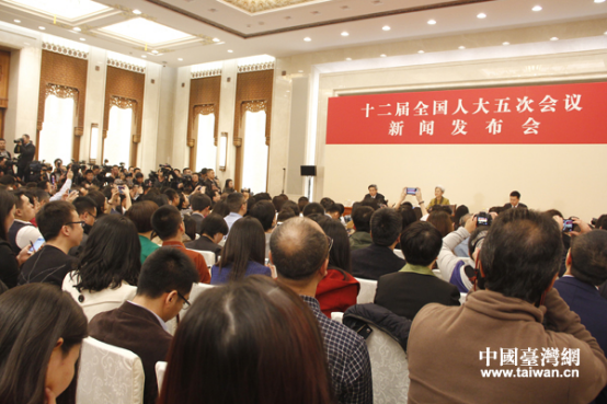 十二屆全國人大五次會議新聞發布會舉行 十二屆全國人大五次會議新聞發布會舉行