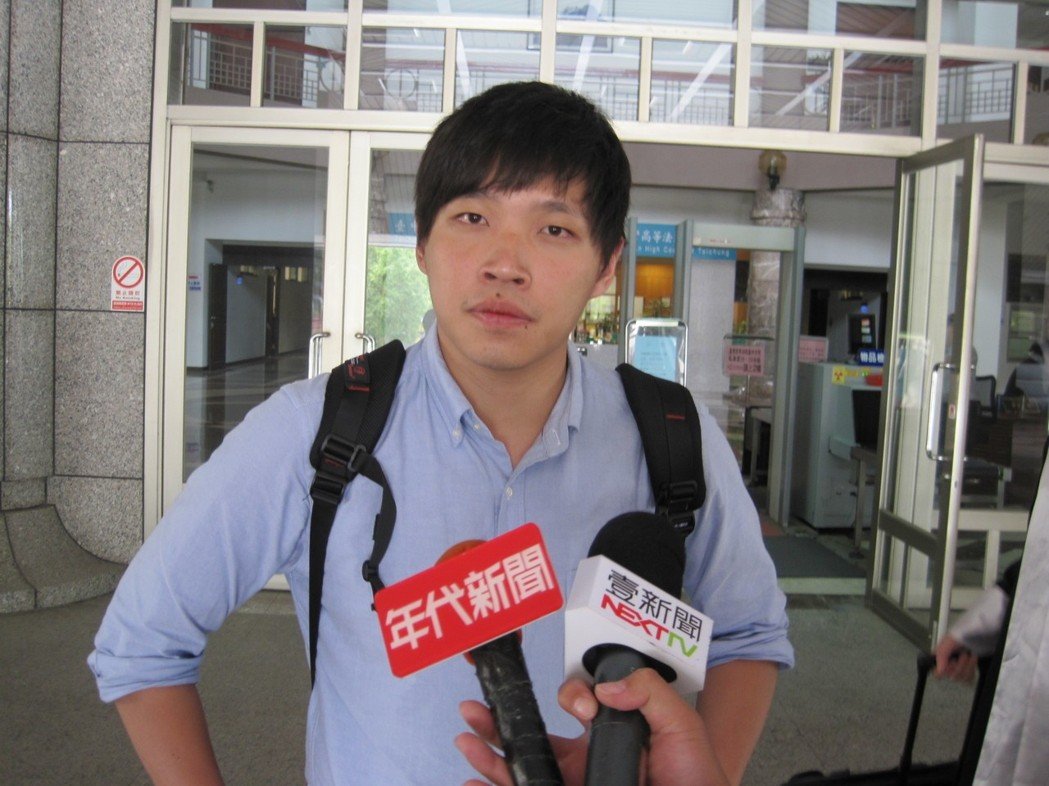 "學運"頭目陳為廷宣告將重返"立院" 大批網友"關切" "學運"頭目陳為廷宣告將重返"立院" 大批網友"關切"