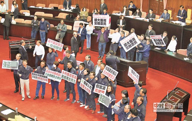 GI(qing)ͨ^r(nng)ˮ(hu)Ĺɲݰ {(ln)IŭZ"(qing)I"