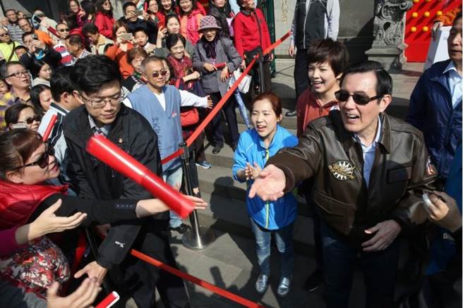 RӢŰl(f)(lin)˚ _(ti)W(wng)ѣĲͶƱo