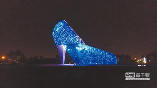 臺灣“高跟鞋教堂”引爭議:拍照、打卡...然后呢?