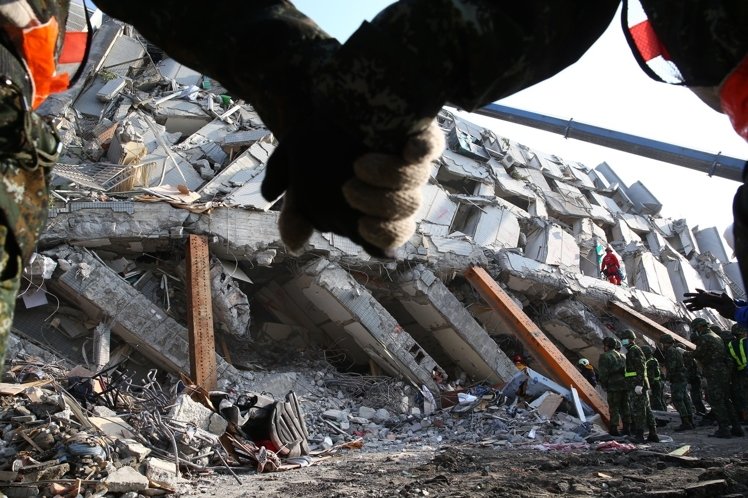 206強震中倒塌的臺南維冠大樓 206強震中倒塌的臺南維冠大樓