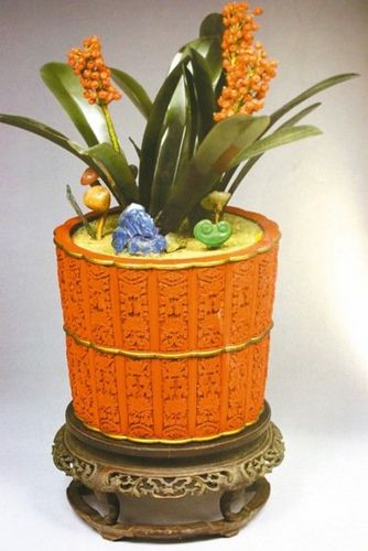 清萬年青盆景。 圖/臺灣《聯合報》記者翻攝自臺北故宮文物月刊