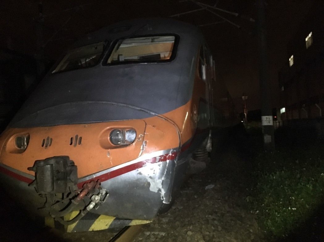 臺鐵12小時3起死傷事故!28日上午已釀1死1傷 臺鐵12小時3起死傷事故!28日上午已釀1死1傷
