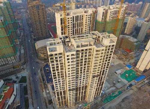 港媒:內地學區房搶奪戰激烈 破爛房賣500萬 港媒:內地學區房搶奪戰激烈 破爛房賣500萬