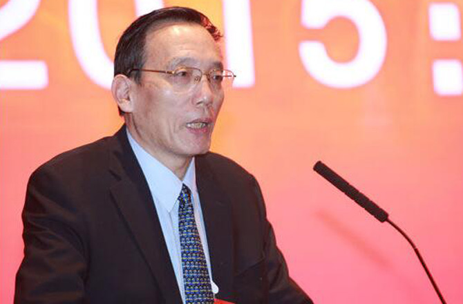 劉世錦:只有經濟下行,企業才能推動制造業轉型升級。