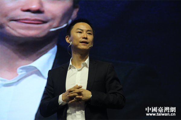 中國電子商務(wù)協(xié)會副理事長、盤石網(wǎng)盟董事長田寧 中國電子商務(wù)協(xié)會副理事長、盤石網(wǎng)盟董事長田寧