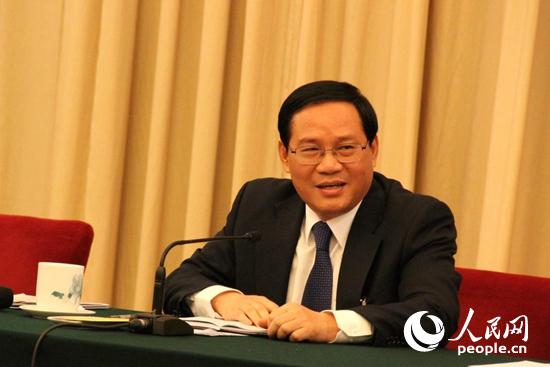全國(guó)人大代表、江蘇省委書記李強(qiáng) 人民網(wǎng)記者 吳紀(jì)攀攝