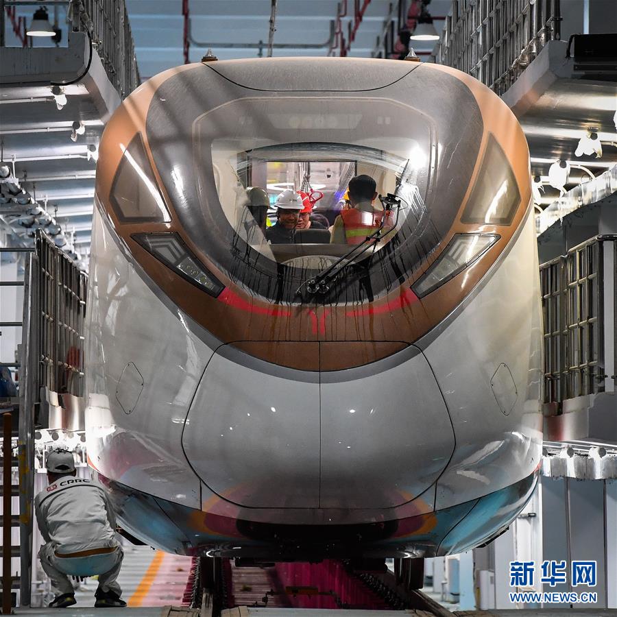 �����Aȫý�^�l���ɕ��؄e�^�졤�D�Ļ��ӣ���6���{(l��n)�D���L�ͣ�������ô��ƴ����������ȫ���ɕ�����ʮ���塱�D��