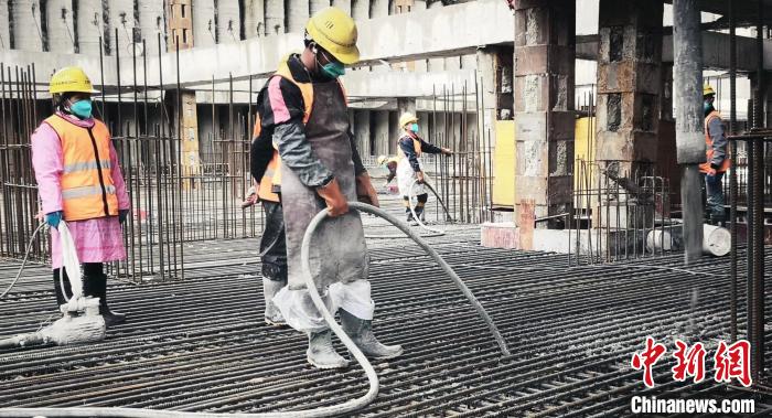 ���Ϻ���(zh��n)��䛣���������(d��ng)�M(j��n)�Еr(sh��)���Ϻ��ش󹤳̽��O(sh��)���¡���(f��)���I��