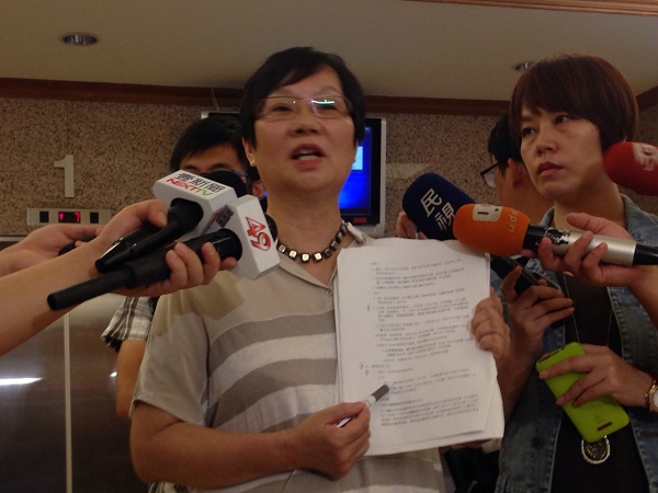 羅淑蕾邀柯文哲辯論,說明教唆他人逃稅洗錢細節。(臺媒圖) 羅淑蕾邀柯文哲辯論,說明教唆他人逃稅洗錢細節。(臺媒圖)