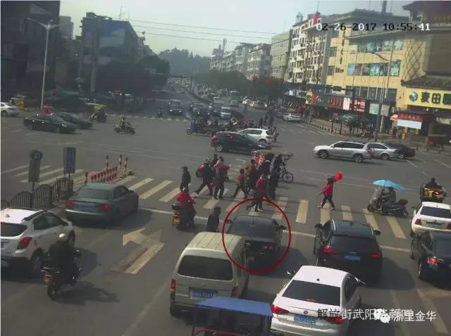 ӵԒs·l(f)F(xin)܇vѽ(jng)_(ki)(lin)ϵ˽rǕr(sh)v܇ͣǰ(dng)(dng)ȥ(wn)һf(shu)ڵˣҾʹ8890ôͣ·أЩ⑍