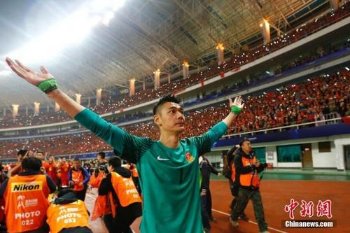 曾誠神勇表現獲譽“鋼鐵長城”賽后稱“絕不放棄”