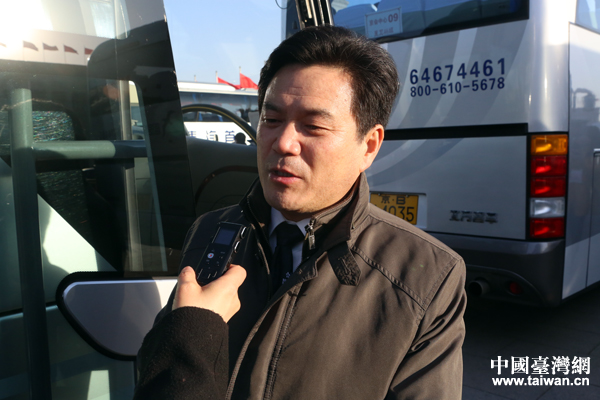 臺(tái)籍委員:要根據(jù)臺(tái)灣青少年的需求有針對(duì)性地做工作 臺(tái)籍委員:要根據(jù)臺(tái)灣青少年的需求有針對(duì)性地做工作