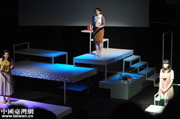 臺(tái)灣原創(chuàng)音樂劇《家·書》在國(guó)家戲劇院溫情上演 臺(tái)灣原創(chuàng)音樂劇《家·書》在國(guó)家戲劇院溫情上演