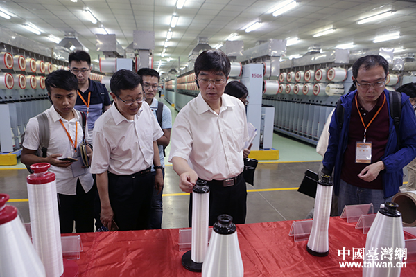 兩岸記者參訪臺嘉成都玻纖有限公司 兩岸記者參訪臺嘉成都玻纖有限公司