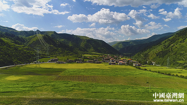 航拍組圖:帶你領(lǐng)略大美四川 航拍組圖:帶你領(lǐng)略大美四川